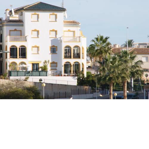 Stunning South Facing Ground Floor Apartment in La Zenia