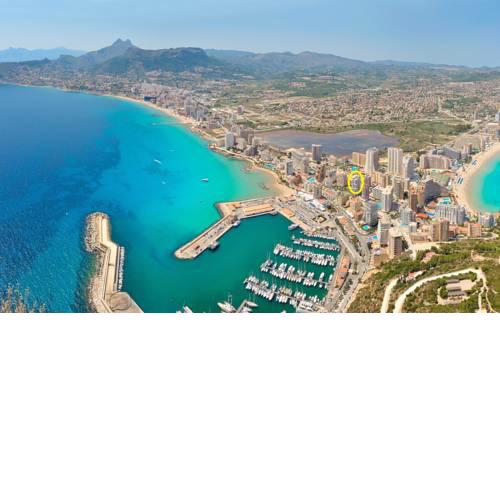 Stunning views, excellent location, 2 minutes to beach