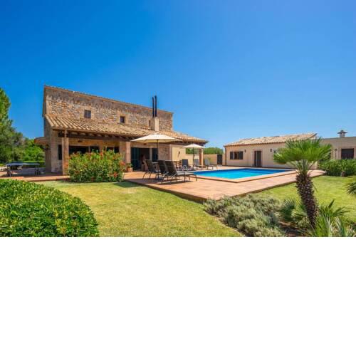Stunning villa in the countryside of Pollensa