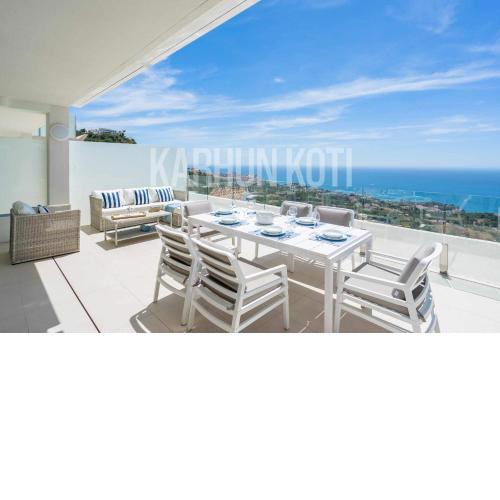Stupa Hills Penthouse with sea views and spa Karhun Koti Rentals
