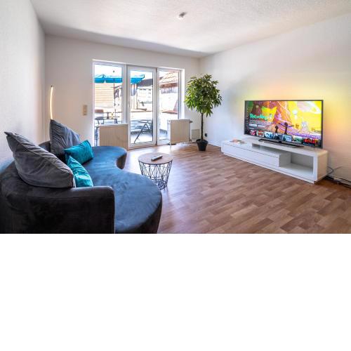 Stylische 2-Zimmer Wohnung - Balkon - Parkplatz - Netflix - Arbeitsplatz