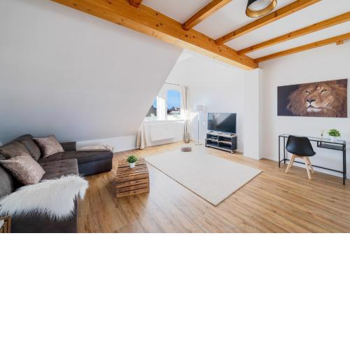 Stylisches Penthouse zentral Balkon 75m2 NFLX