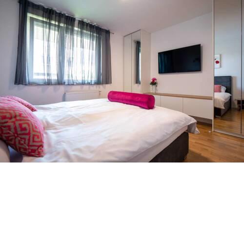 Stylish and comfortable new apartment near Arena