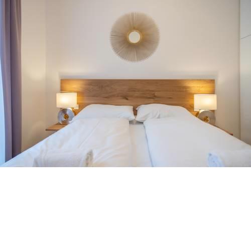 Stylish apartment with terrace near Kampa by easyBNB