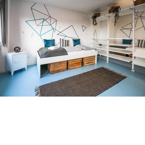 Designer Hostel (1B)