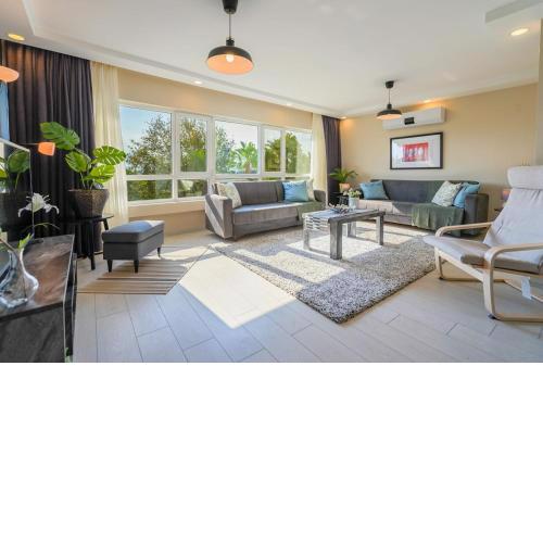 Stylish Flat Near Hadrians Gate