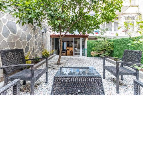 Stylish Fully Furnished Modern Flat in Kadıköy