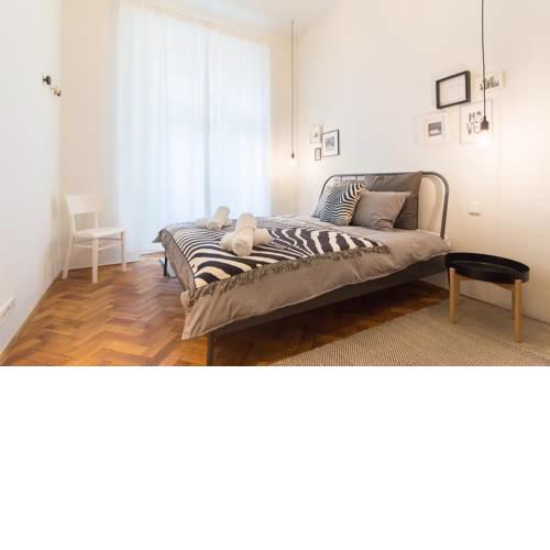 Stylish Modern Apartment close to Charles Bridge and Dancing House by easyBNB
