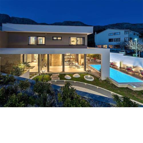 Stylish Villa Aria with pool, 100m to beach and sea
