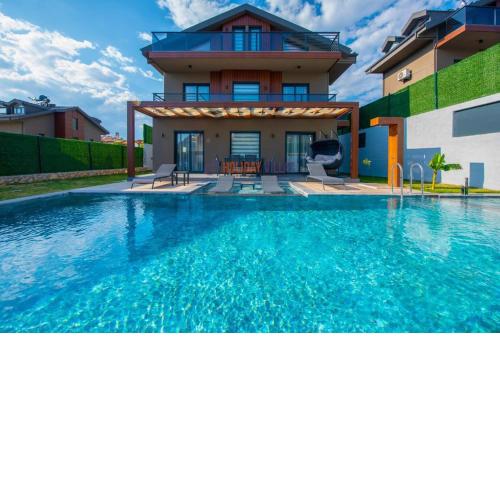 SU VILLA 3