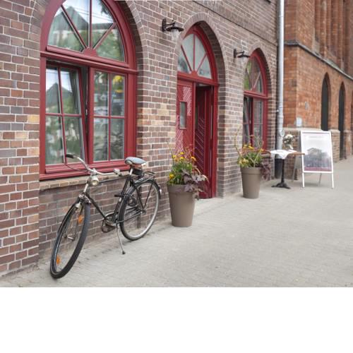 Subraum Hostel