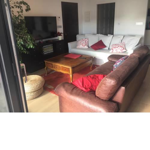 Suite 4p, hab +salón cocina +jardín .cerca de todo