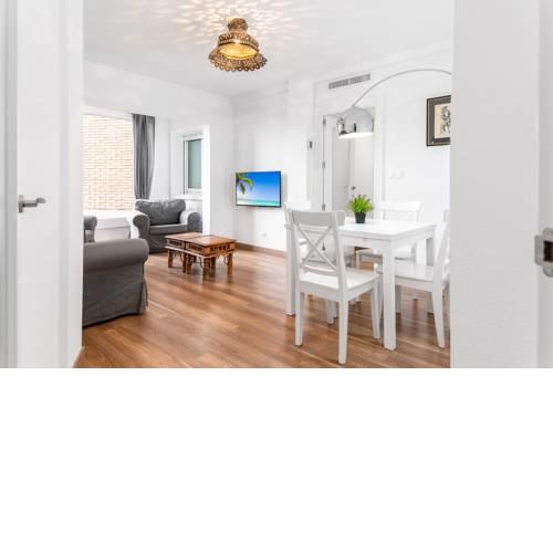 Suite Homes Alameda Colon