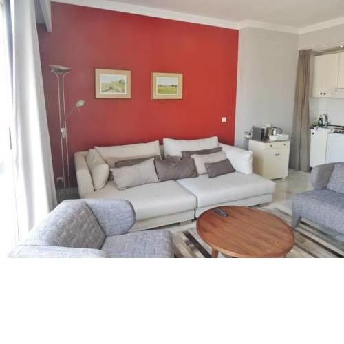 Suite Hotel Pyr