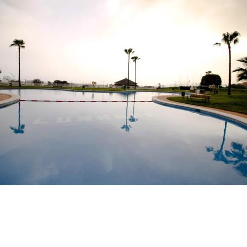 Suitur duplex con piscina frente al mar