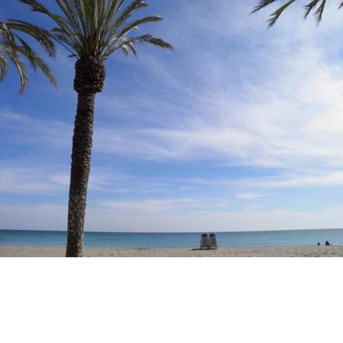 Suitur Frente a la playa Apartamento – Calafell