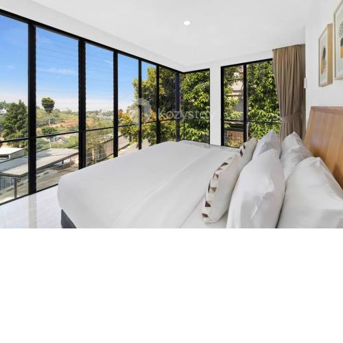 Sukha by Kozystay 3BR Heated Pool Bandung
