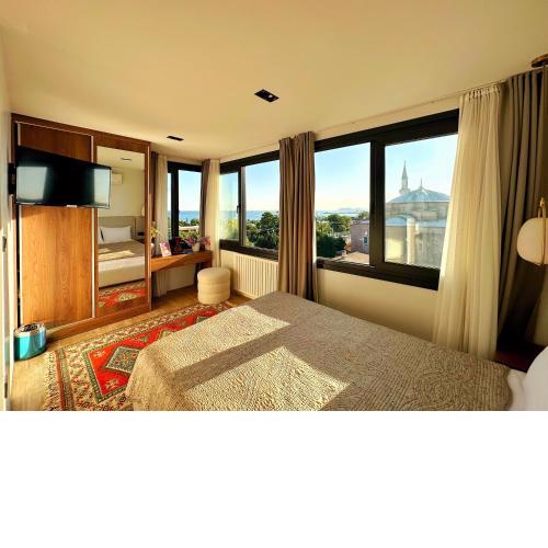 Sultan Pier Hotel