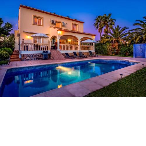 Summer house in Javea with swimming pool