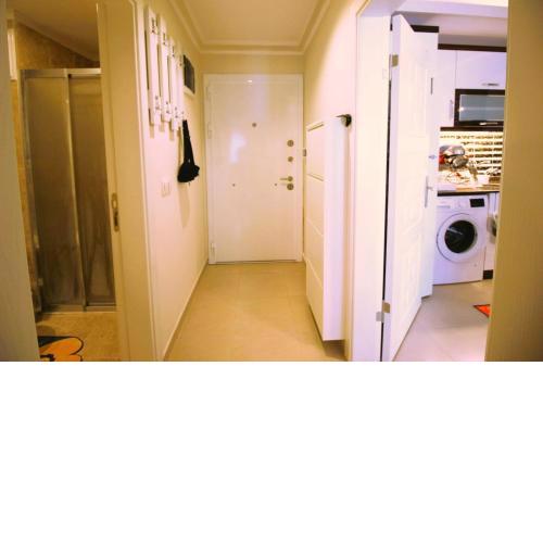 Sun Star 1+1 в стуки 40€ При заселении в квартиру вы оплачиваете депозит в размере 300€ с него высчитывается свет и вода 5€ в сутки и финальная уборка 40€, остаток денег возвращается при выезде
