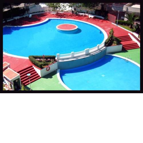 SUNFLAT HOLIDAYS GARDENS POOL