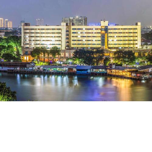 Sunlake Waterfront Resort & Convention