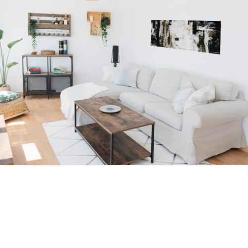 Sunny and modern apartment ideal for groups