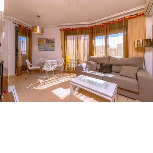 Sunny apartment in the heart of Torrevieja