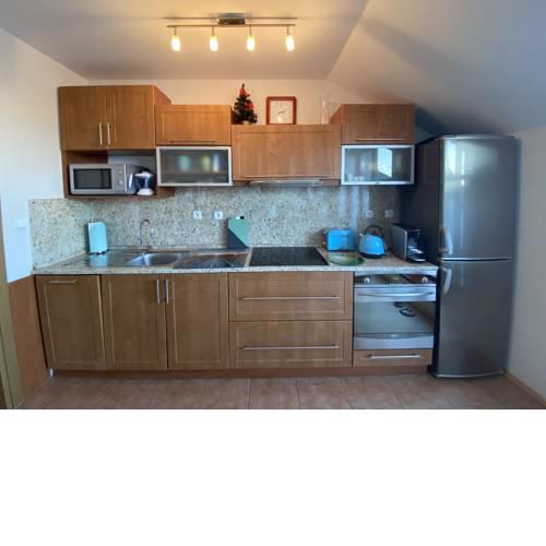 Sunny apartment with parking