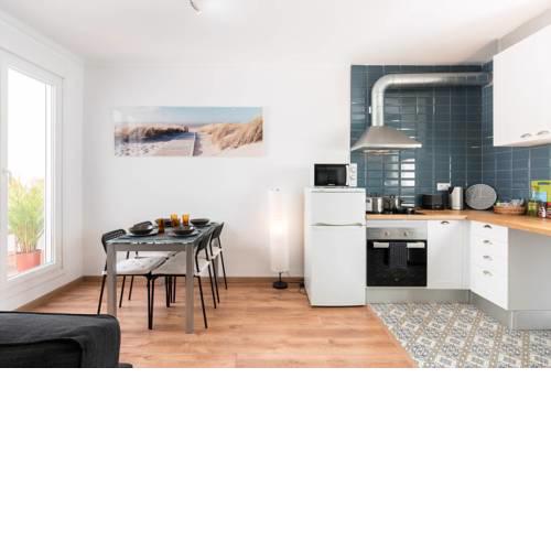 Sunny atic with terrace - Close to Camp Nou and Bcn Fair