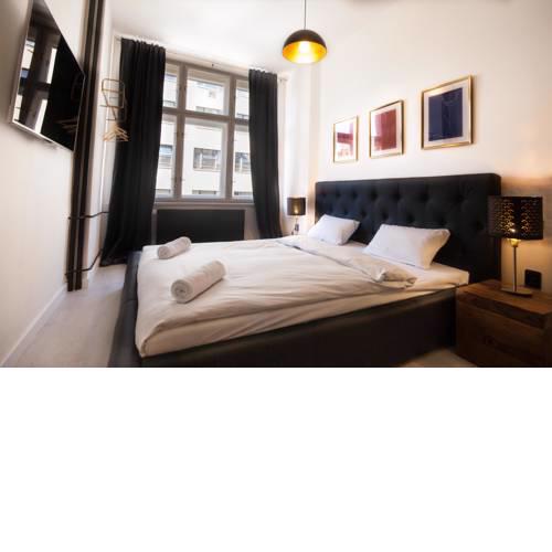 Sunny Central Apartment on Wenceslas Square by easyBNB