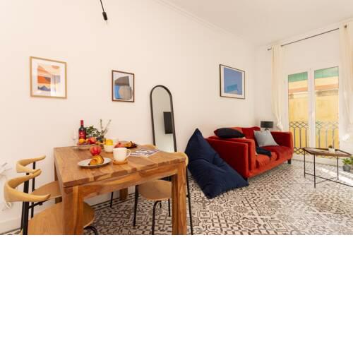 SUNNY & DESIGN 2-BEDROOM BARRIO GOTHIC