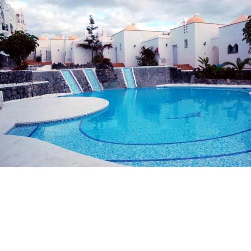 Sunny duplex with sea view of the scenic gorge