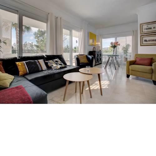 Sunny Golf Apartment