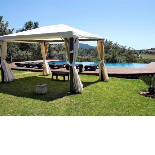 Sunny Mansion in Manacor with Swimming Pool