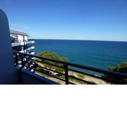 Sunrise apartment Montroig mar