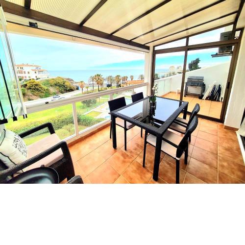 SunRise Sea Views Eco Apartment With Swimming Pool