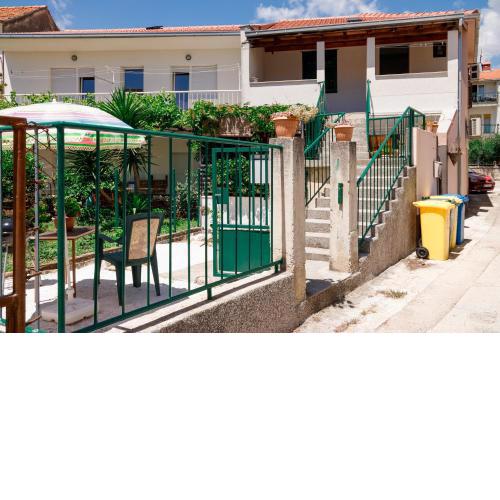 Sunrise Terrace Apartment
