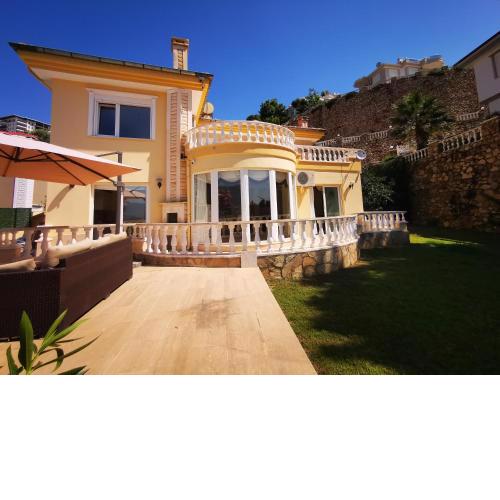 Sunset Villa