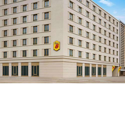 Super 8 by Wyndham Chemnitz