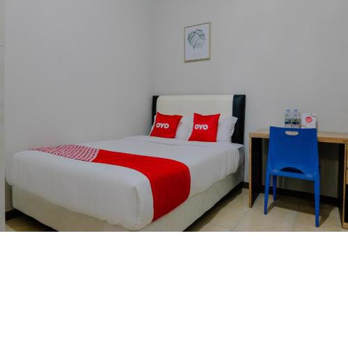 Super OYO 1475 Oemah Jawa Family Residence