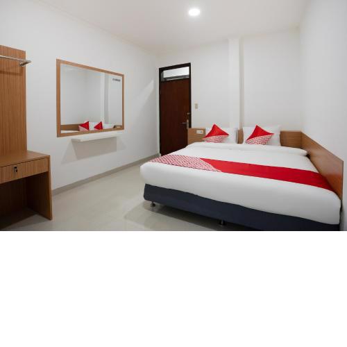 Super OYO 3209 Hegarbudhi Residence
