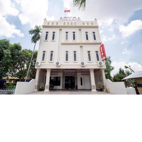 Super OYO 621 Vania Residence