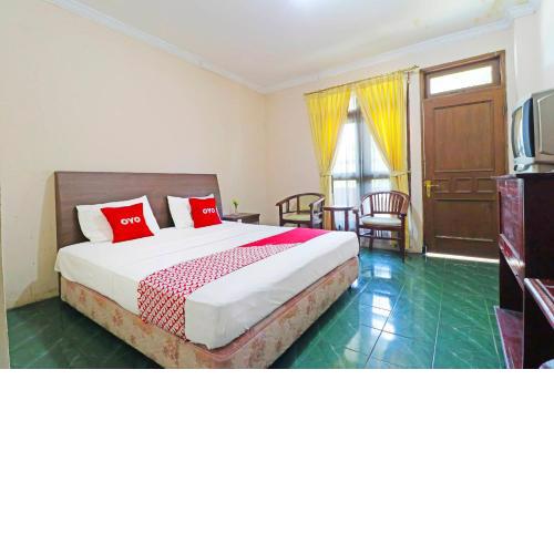 Super OYO 90382 Hotel Sarah Sukabumi