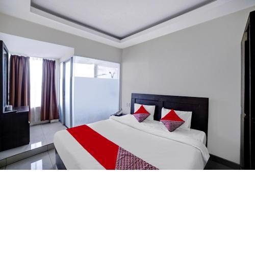 Super OYO 90565 Wesly House