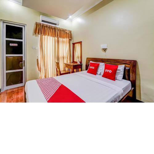 Super OYO 91036 Hotel Simpang Lima Gkpri