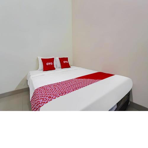 Super OYO 92437 Wahidin Guesthouse