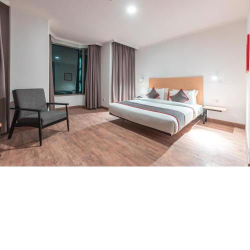 Super OYO Townhouse 2 Hotel Gunung Sahari