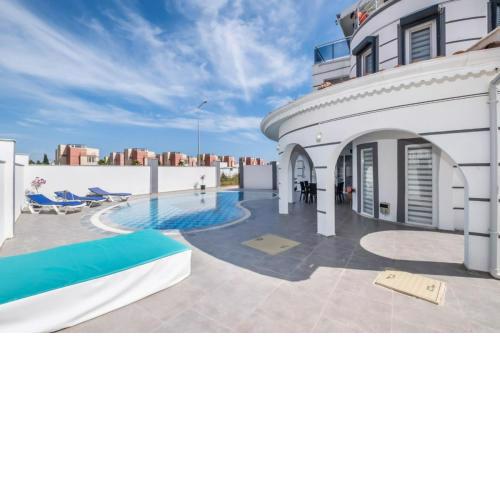 Superb Villa with Private Pool in Antalya