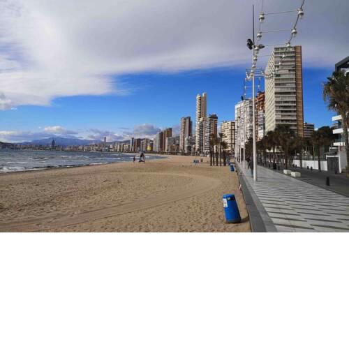 Superbly Located Beach Apartment